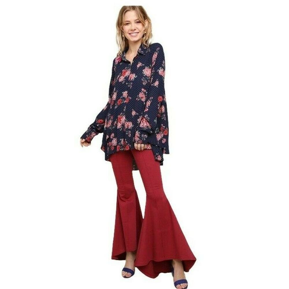 New Umgee Womans Small Blouse Blue Floral Dot Tunic Top Button Down NWT